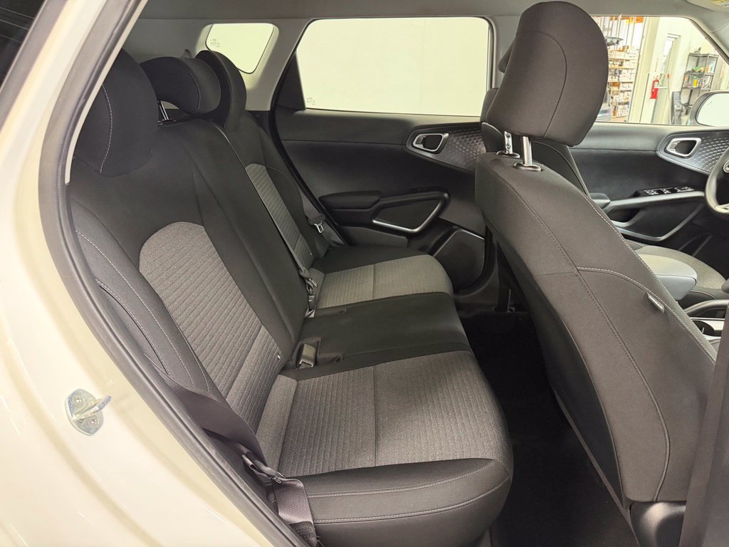 Used 2021 Kia Soul S FWD image 13