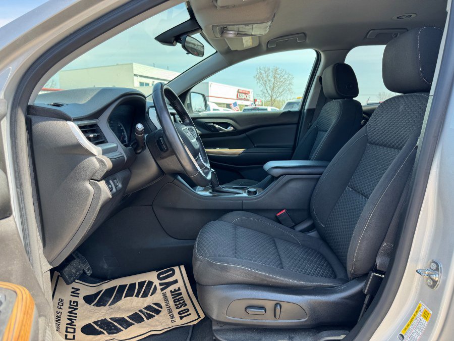 Used 2017 GMC Acadia SLE w/ Driver Alert Package I FWD image 15