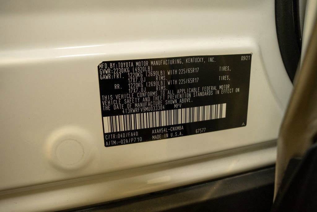 Used 2021 Toyota RAV4 XLE image 22