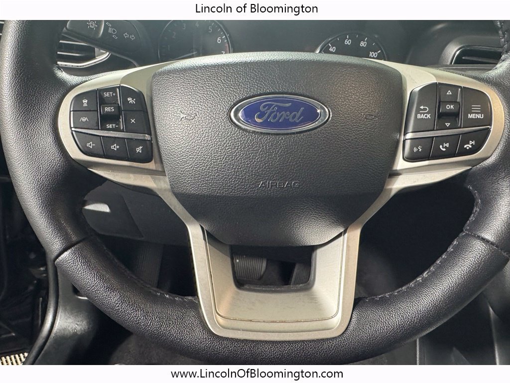 Used 2024 Ford Explorer XLT w/ Equipment Group 202A AWD/4WD image 18