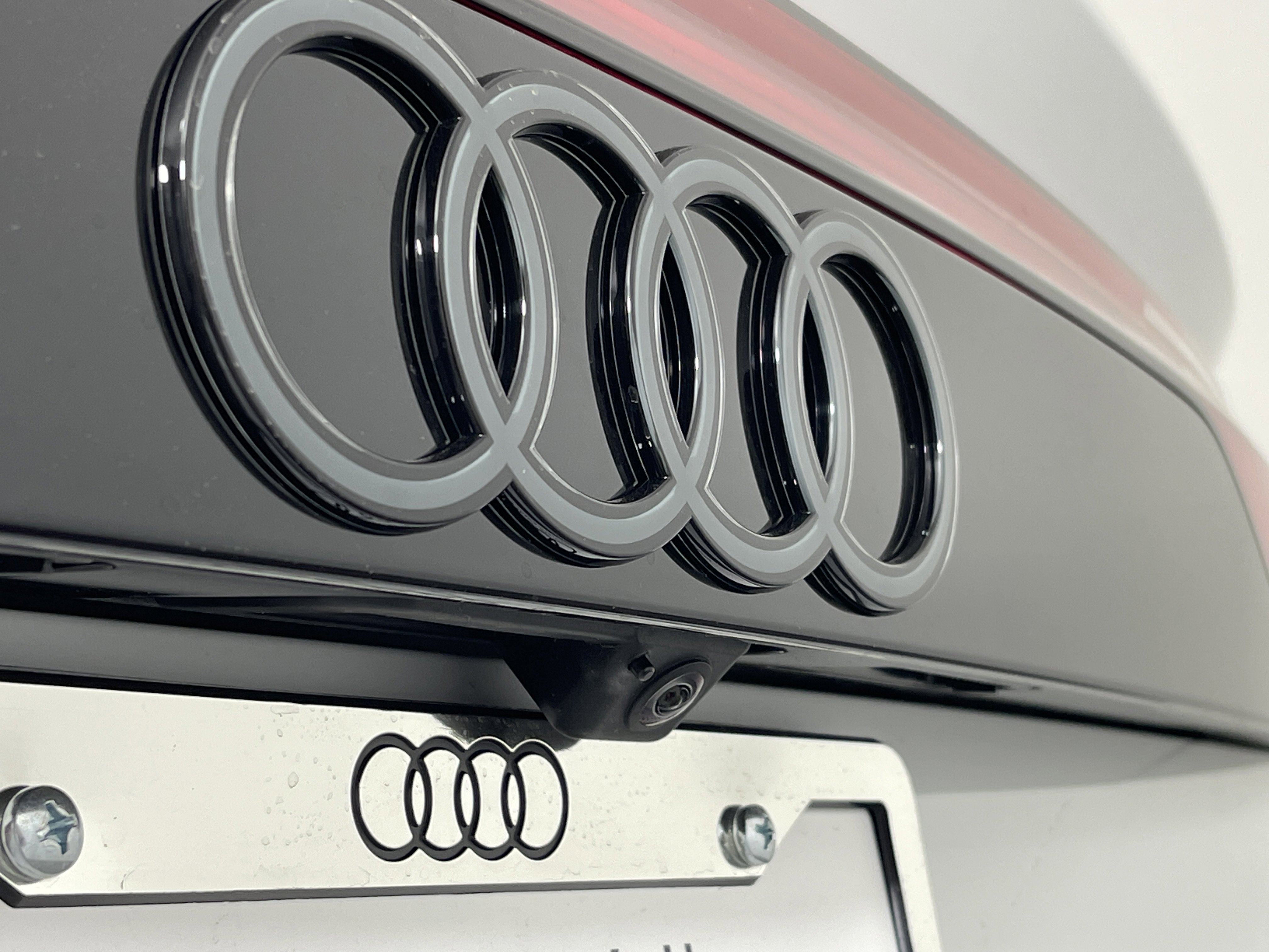 New 2025 Audi Q8 Premium Plus image 15