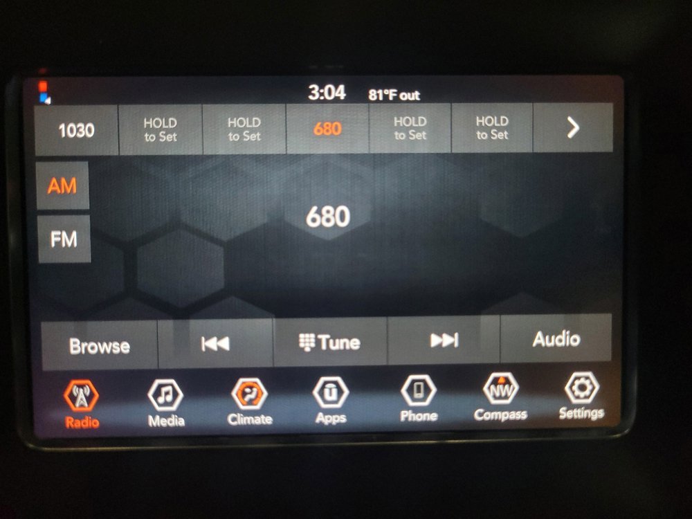 Used 2020 Jeep Cherokee Latitude AWD/4WD image 25