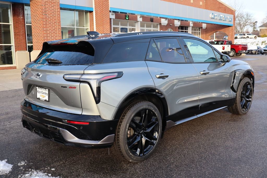 New 2026 Chevrolet Blazer EV SS w/ LPO, Blackout Package AWD/4WD image 42