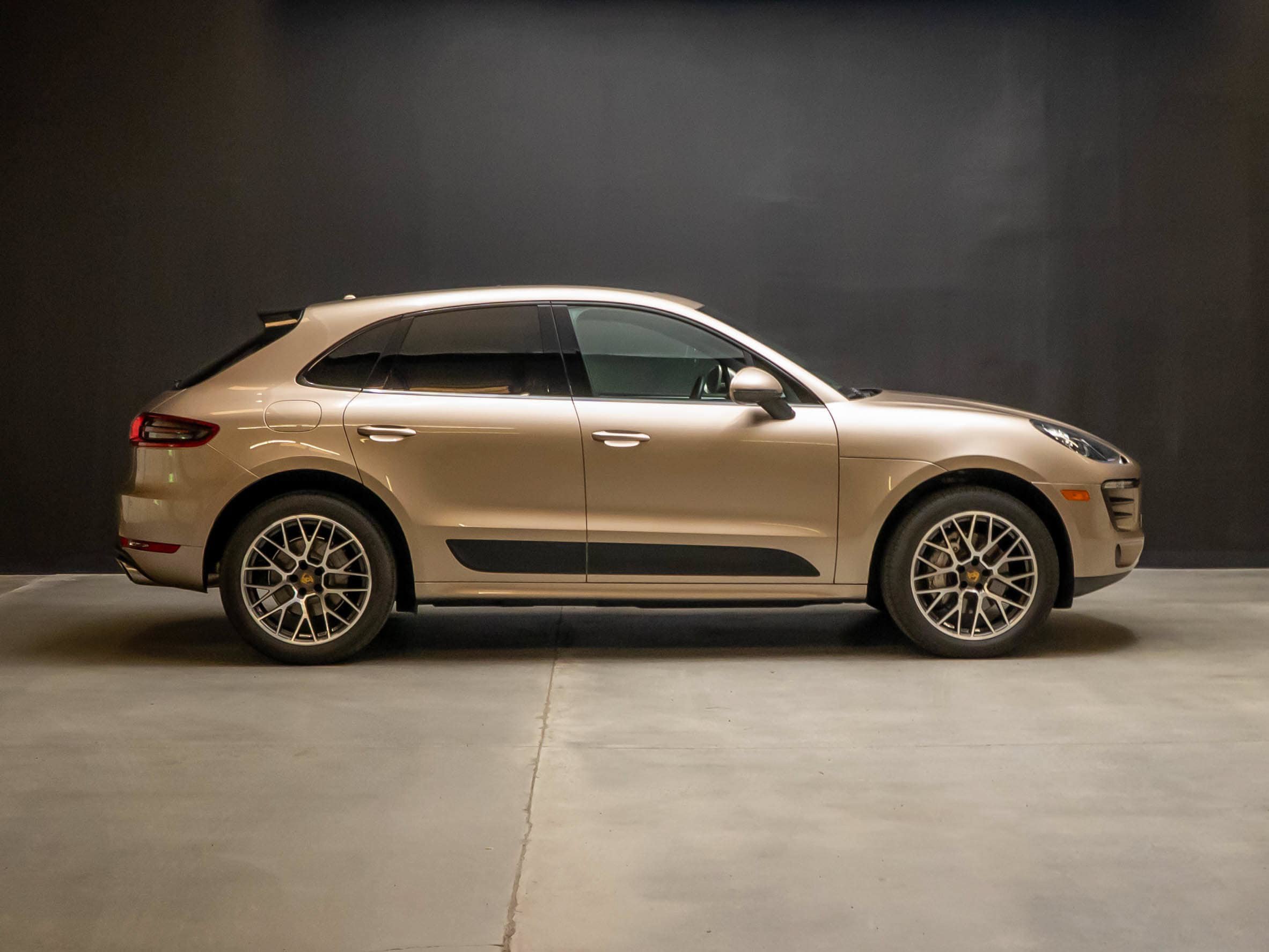 Certified 2017 Porsche Macan S AWD/4WD image 8