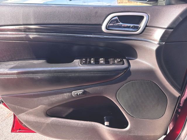 Used 2019 Jeep Grand Cherokee Limited image 23