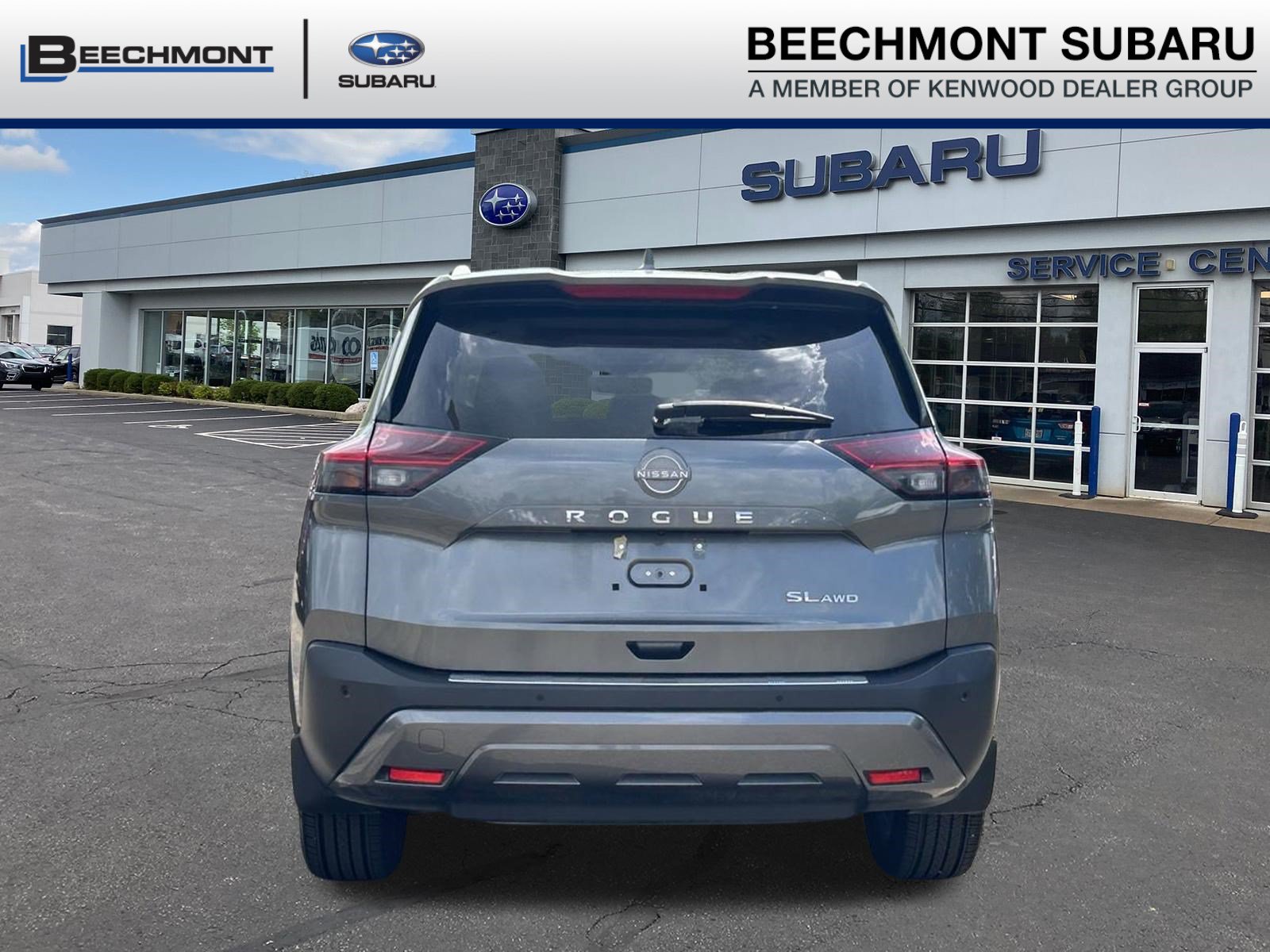 Used 2023 Nissan Rogue SL AWD/4WD image 6