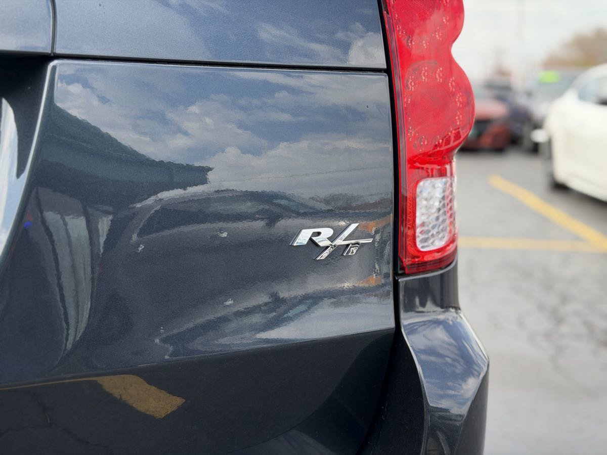Used 2014 Dodge Grand Caravan R/T w/ Safety Sphere Group FWD image 19