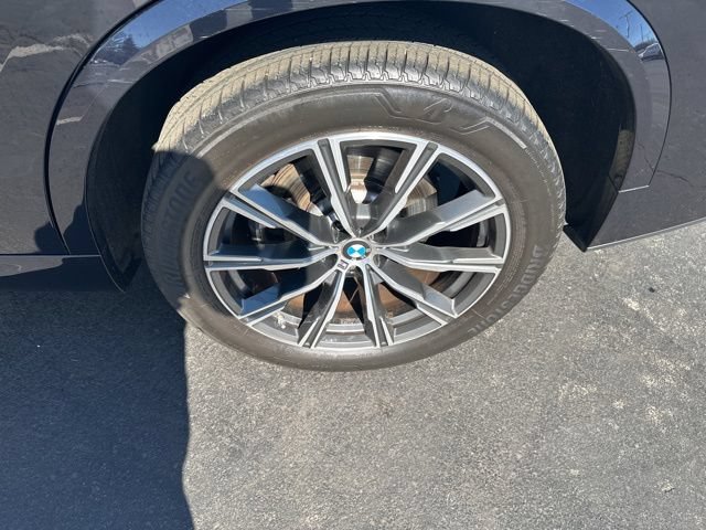 Used 2023 BMW X5 xDrive40i w/ M Sport Package AWD/4WD image 24
