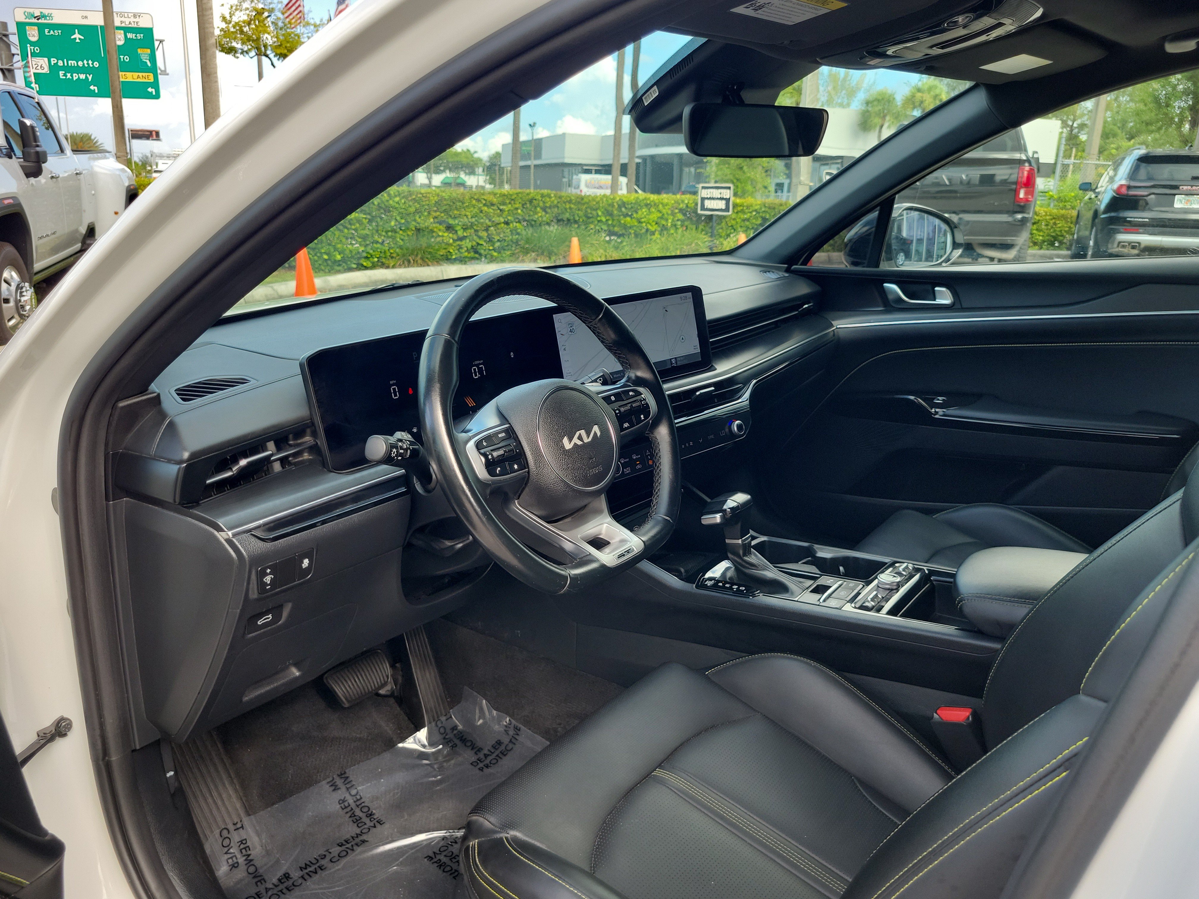 Used 2025 Kia K5 GT FWD image 9