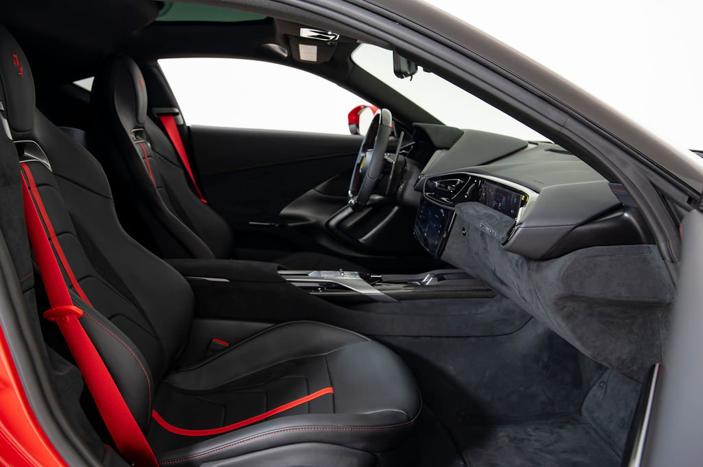 Certified 2025 Ferrari 12Cilindri image 15