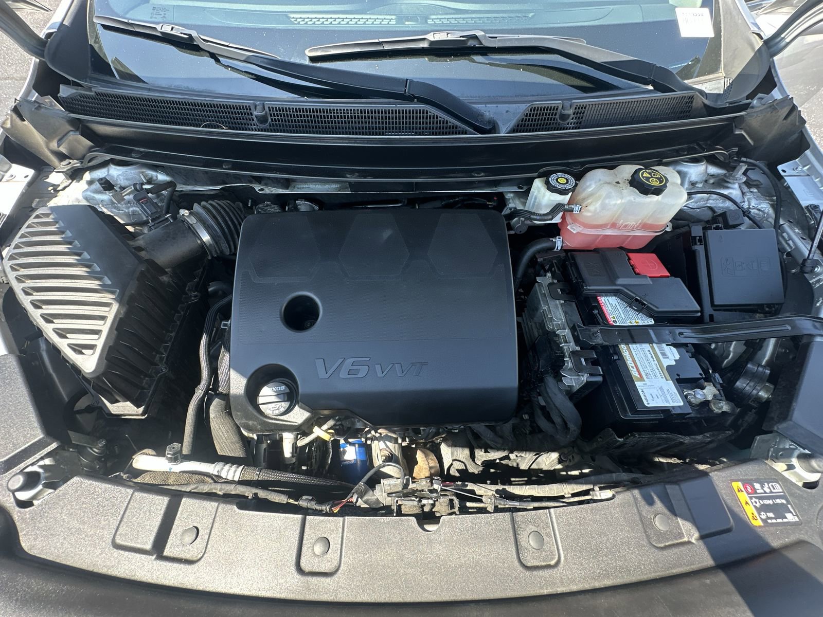 Used 2020 Buick Enclave Essence w/ Sport Touring Edition FWD image 34