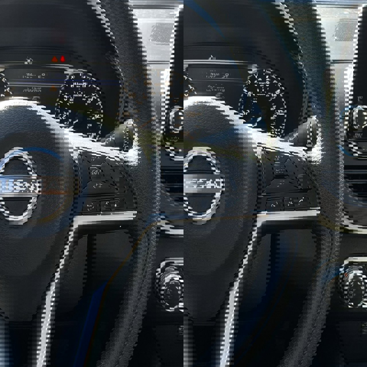 Used 2024 Nissan Altima 2.5 SV image 14