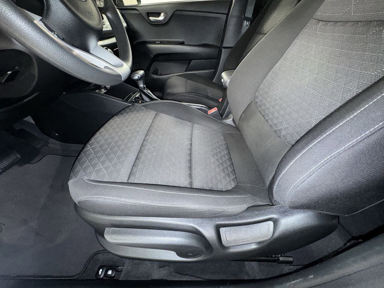 Certified 2021 Kia Rio S w/ Technology Package image 17