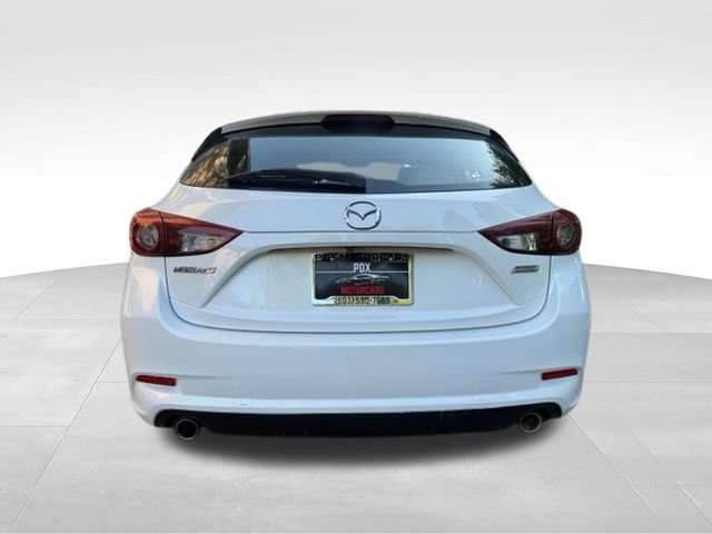Used 2017 MAZDA MAZDA3 Grand Touring w/ Premium Equipment Package FWD image 4