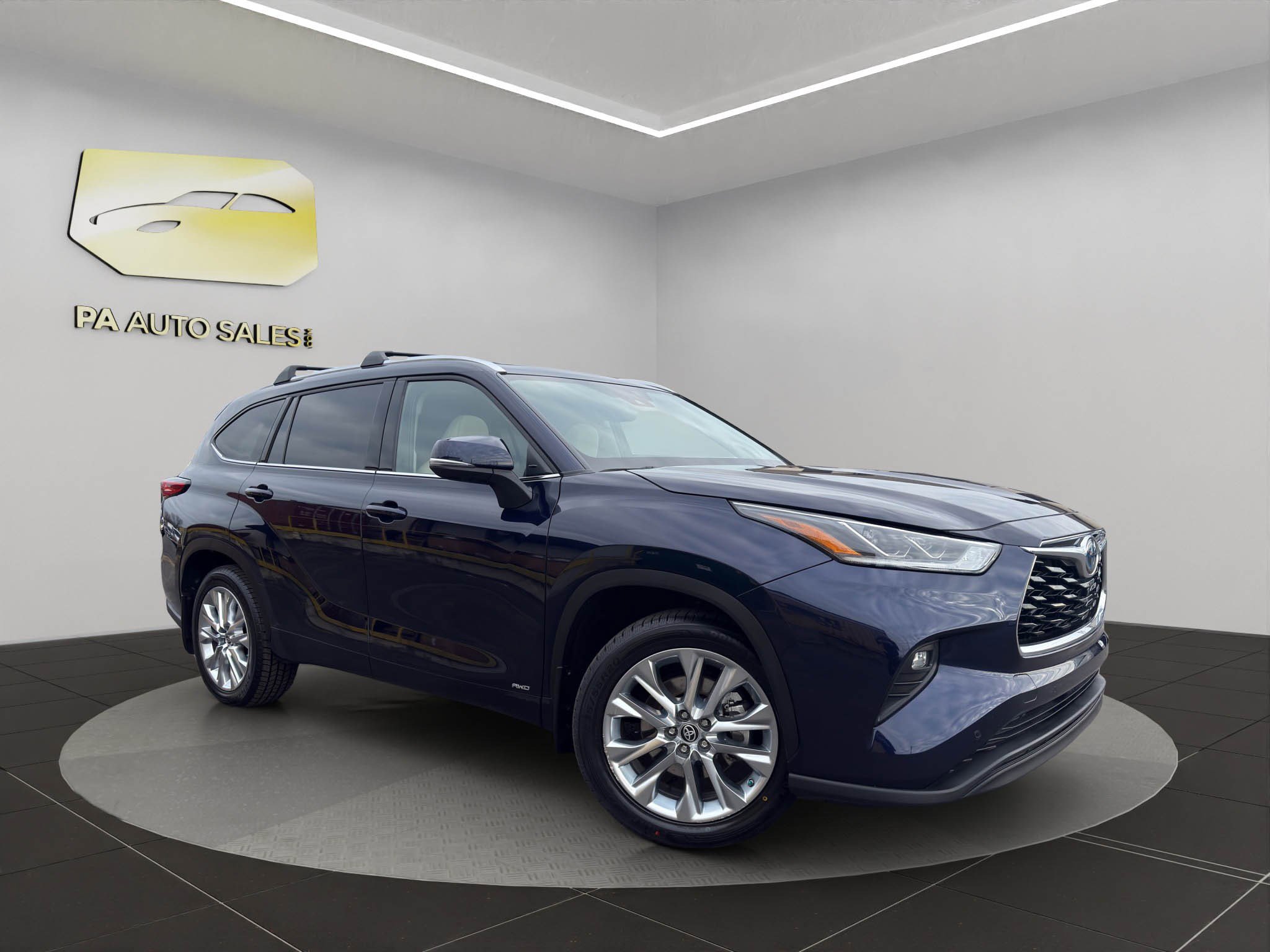 Used 2022 Toyota Highlander Limited image 1