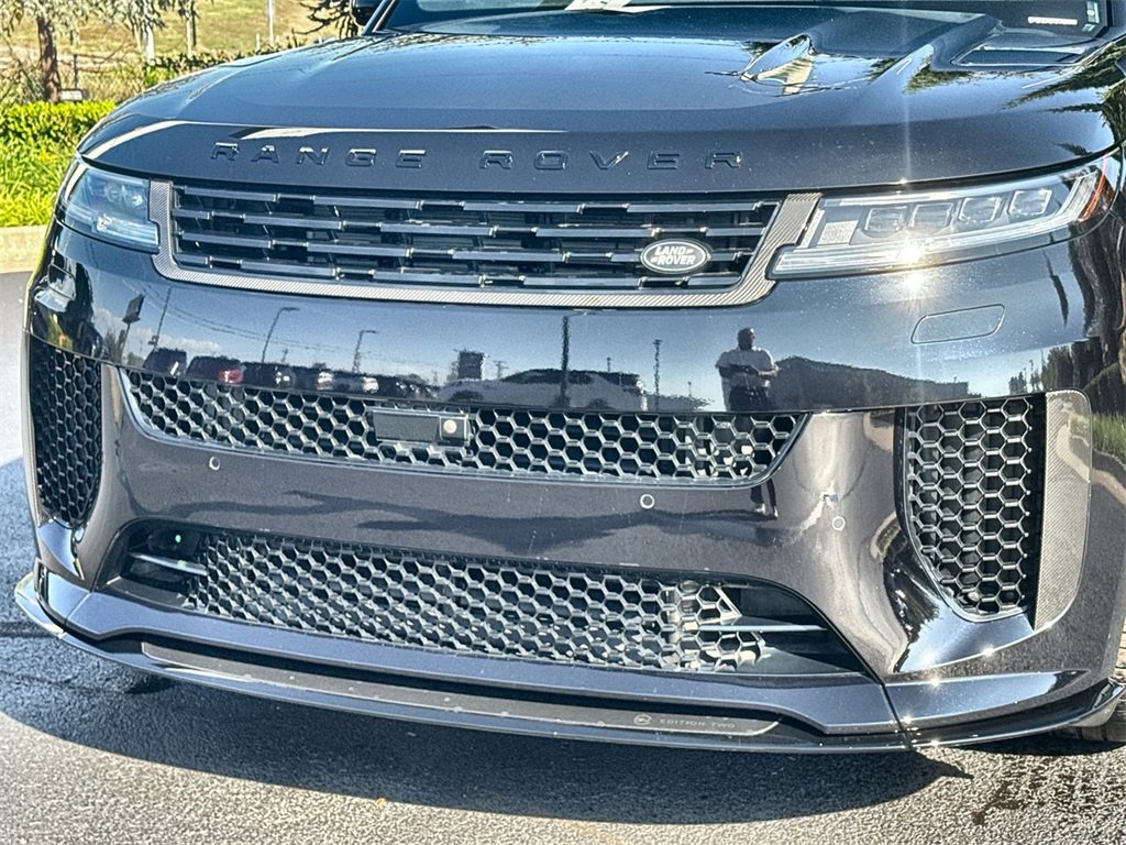 Used 2025 Land Rover Range Rover Sport SV Edition Two image 9