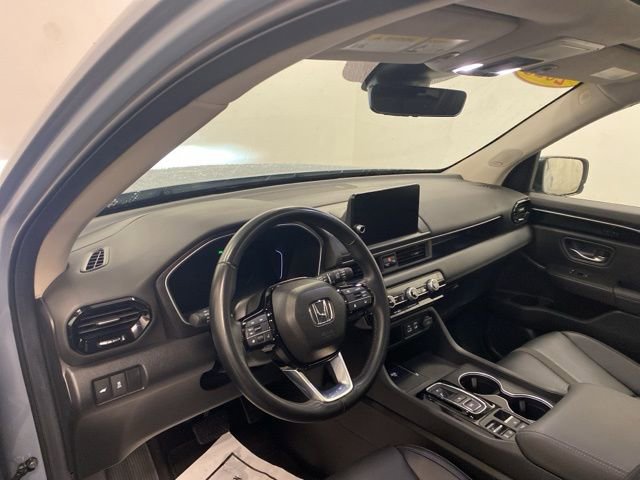 Certified 2025 Honda Pilot Touring image 7