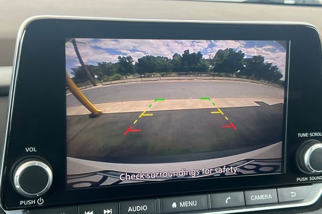 Used 2023 Nissan Rogue S image 26