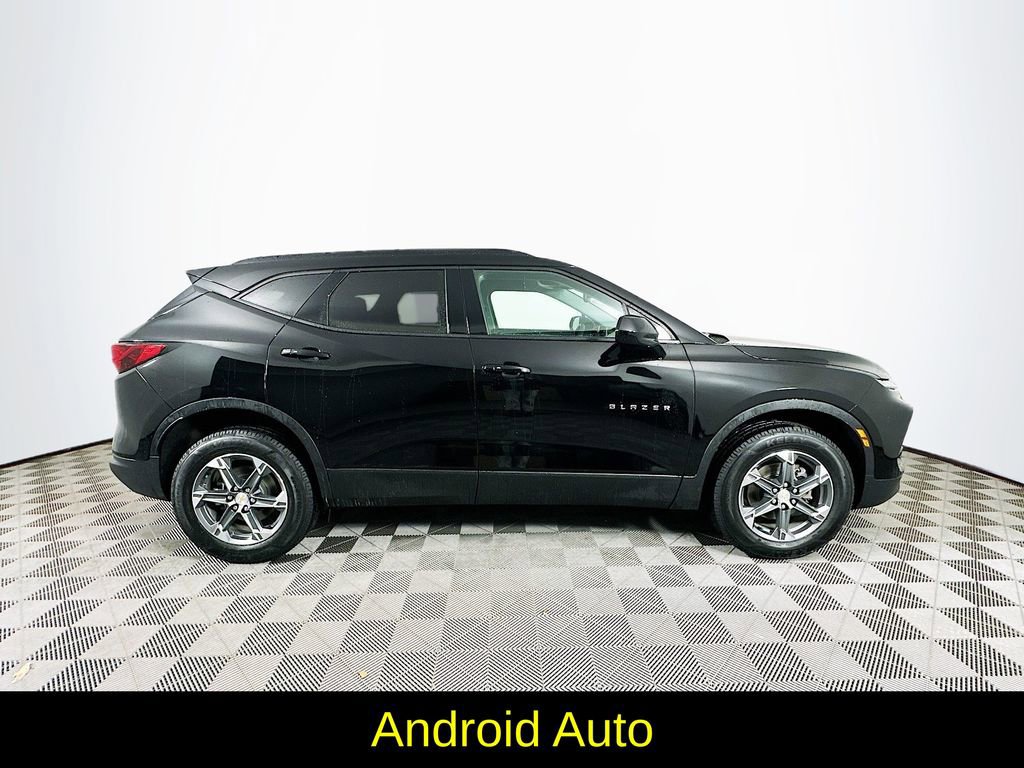 Used 2024 Chevrolet Blazer LT w/ Convenience Package FWD image 11