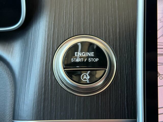 Certified 2025 Mercedes-Benz S 580 4MATIC Sedan image 28