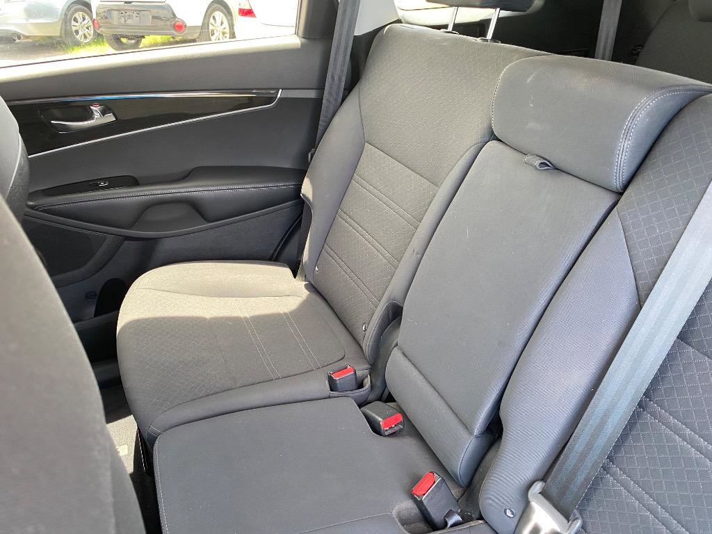 Used 2019 Kia Sorento S FWD image 37