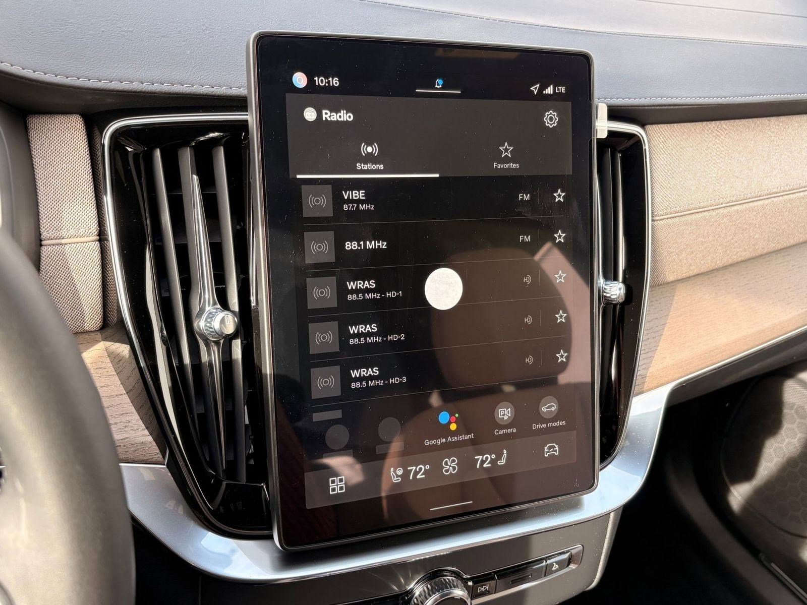 New 2026 Volvo XC90 T8 Plus w/ Protection Package Premier image 30