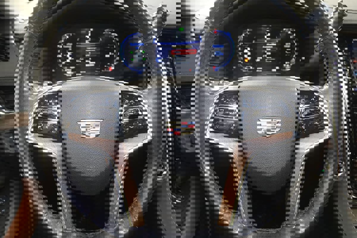 Used 2019 Cadillac Escalade ESV Premium Luxury AWD/4WD image 39