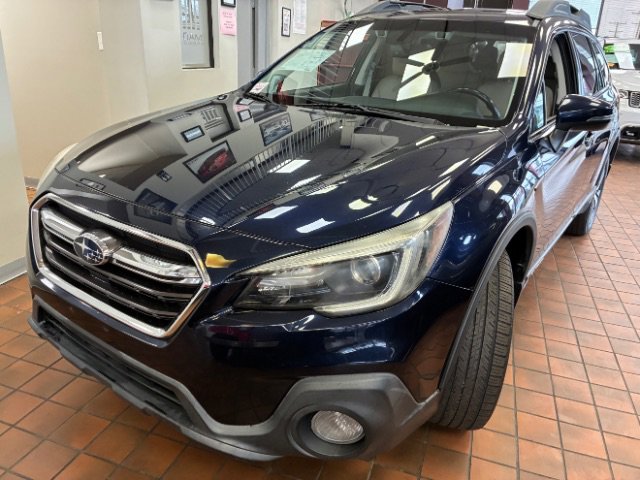 Used 2018 Subaru Outback 2.5i Limited AWD/4WD image 8