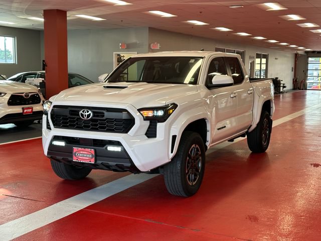 Certified 2024 Toyota Tacoma TRD Sport AWD/4WD image 7