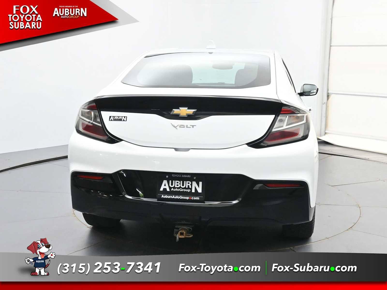 Used 2017 Chevrolet Volt LT w/ Comfort Package FWD image 4