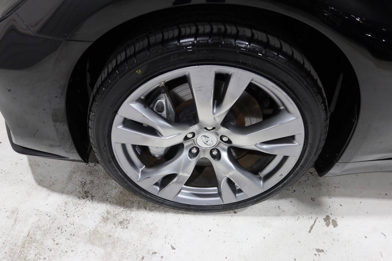 Used 2015 INFINITI Q70 3.7 w/ Sport Package RWD image 10