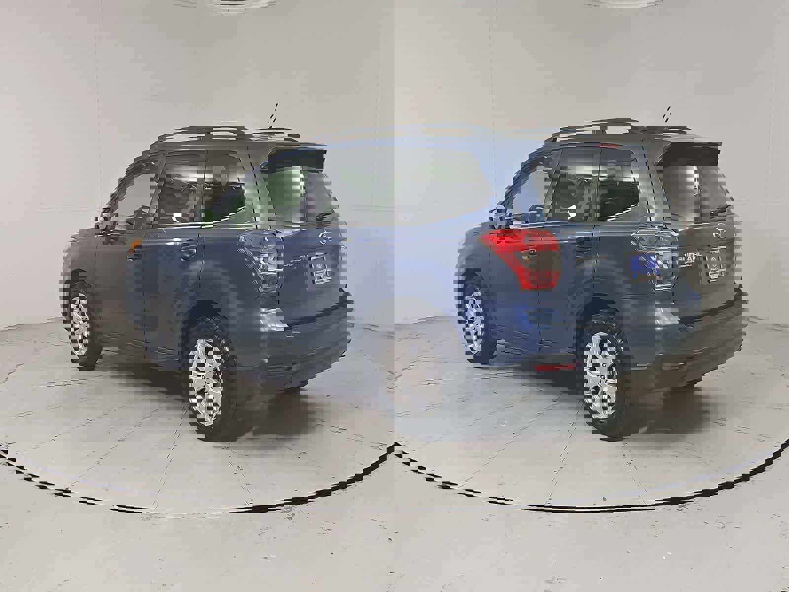 Used 2014 Subaru Forester 2.5i Touring w/ Popular Package #2 image 4