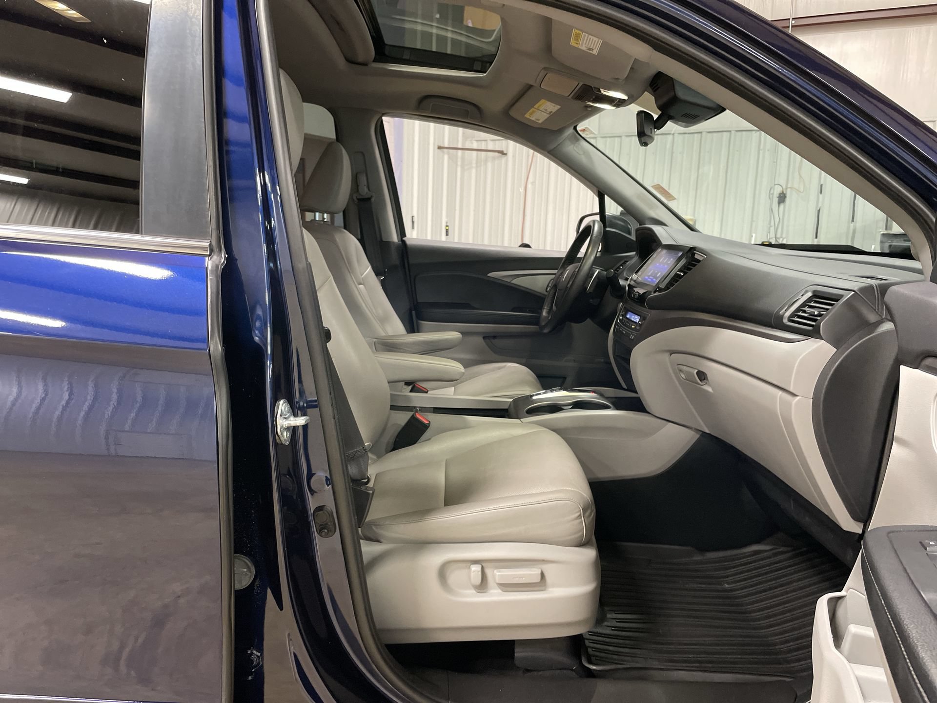 Used 2023 Honda Ridgeline RTL image 28
