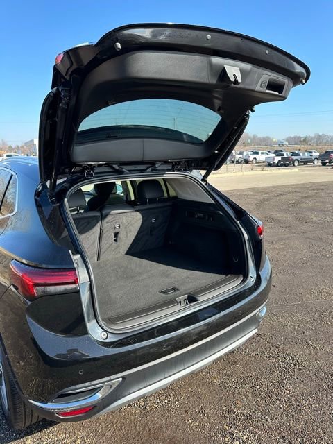 Used 2023 Buick Envision Preferred image 12