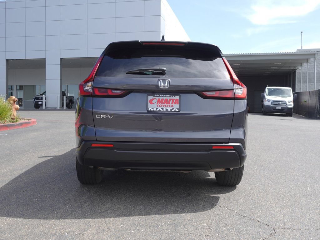 Used 2025 Honda CR-V LX image 5