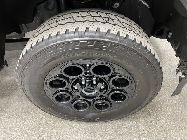 Used 2024 Ford F350 Lariat w/ Black Appearance Package AWD/4WD image 18