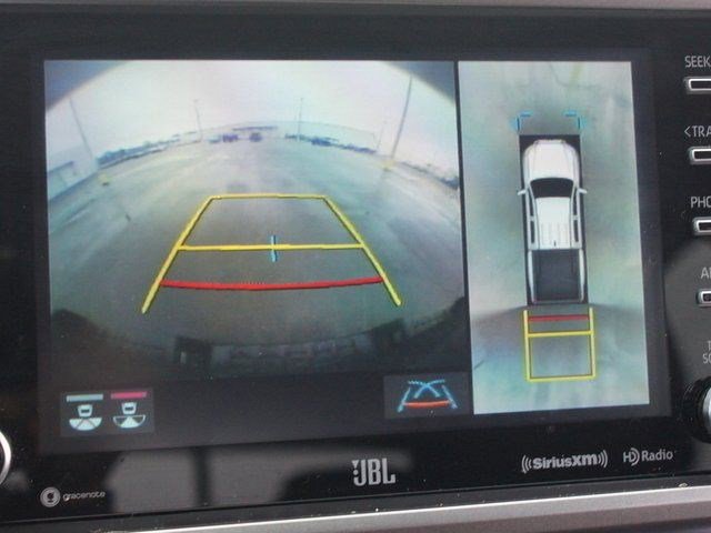 Used 2022 Toyota Tacoma Limited image 8