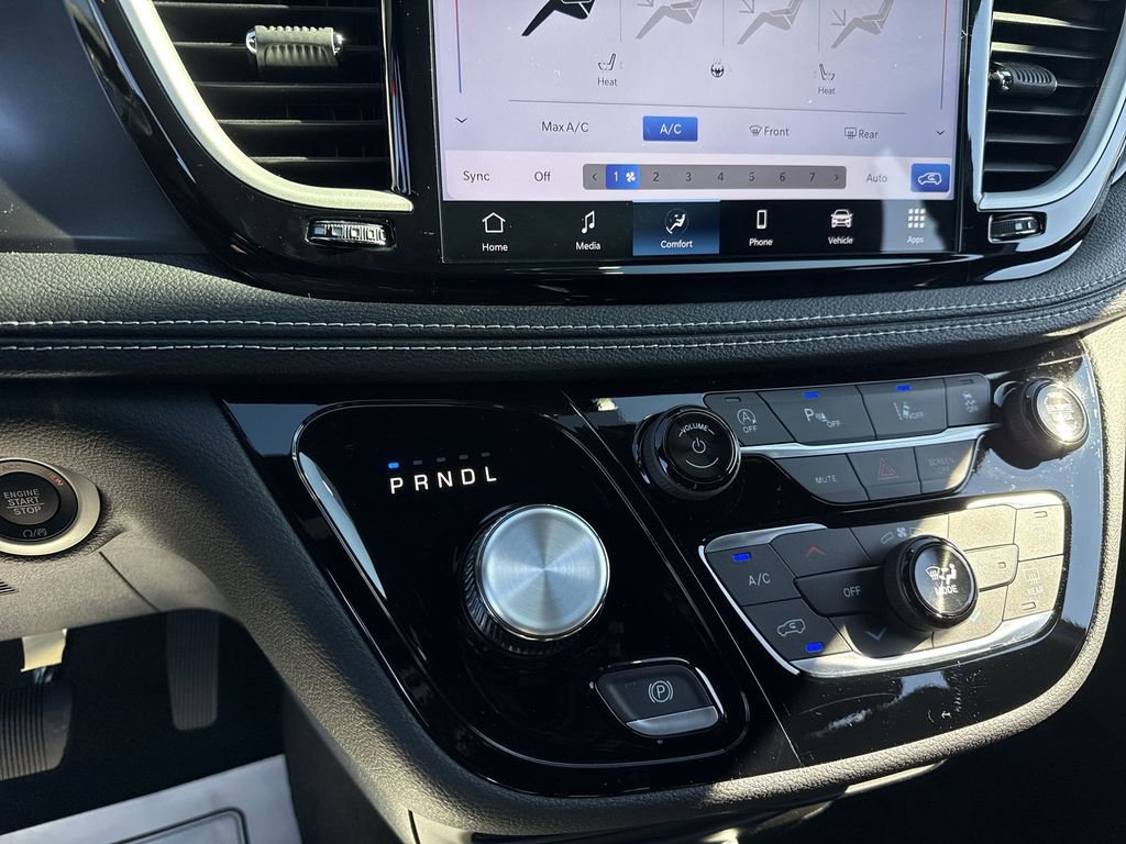 New 2026 Chrysler Pacifica Select image 20