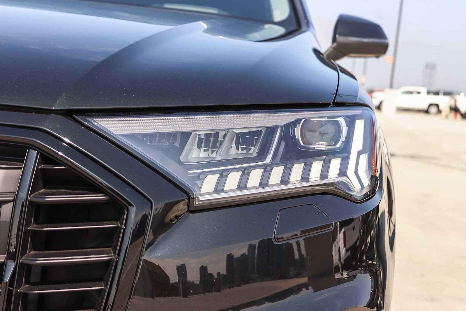 Used 2023 Audi Q7 3.0T Prestige w/ Prestige Package AWD/4WD image 7