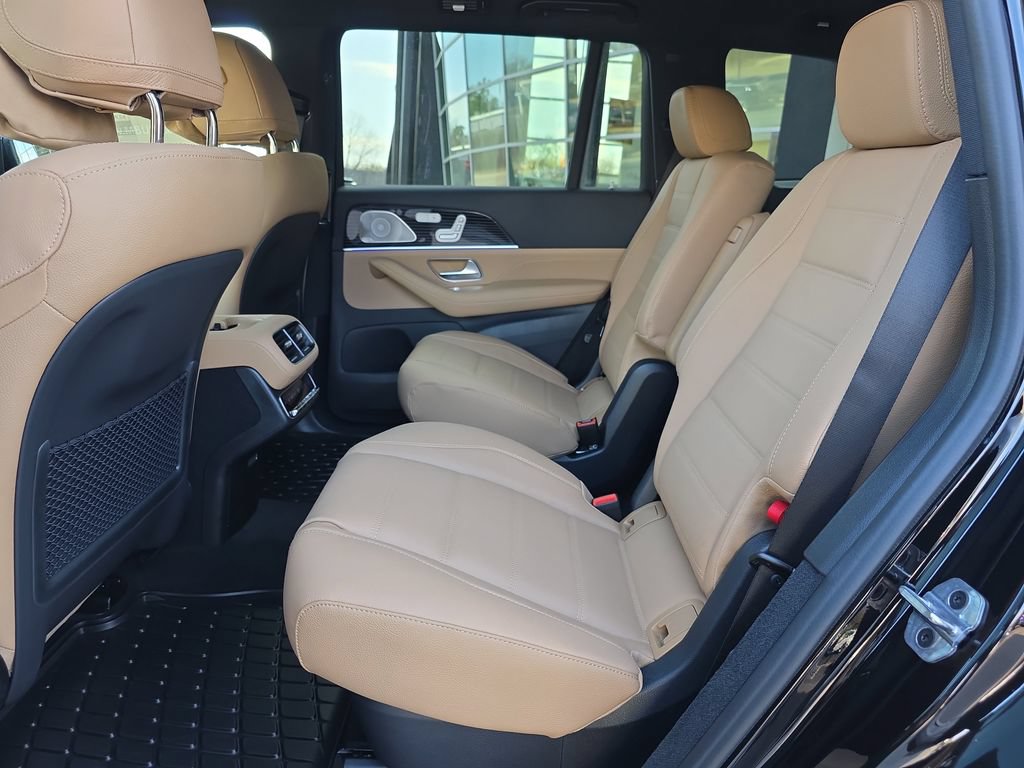New 2026 Mercedes-Benz GLS 450 4MATIC image 14