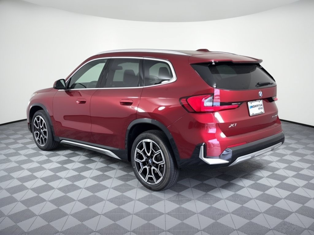 New 2027 BMW X1 xDrive28i w/ Technology Package AWD/4WD image 3