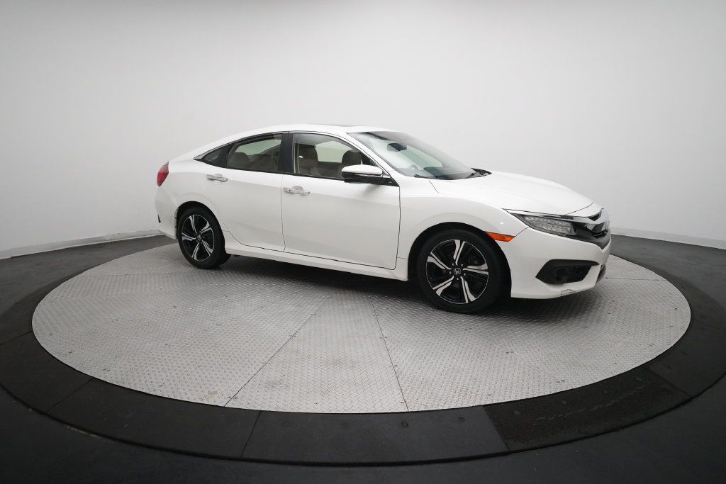 Certified 2018 Honda Civic Touring image 35
