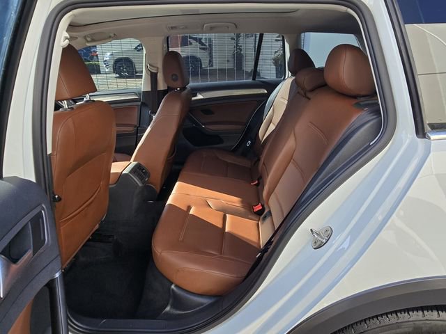 Used 2019 Volkswagen Golf Alltrack SE image 14