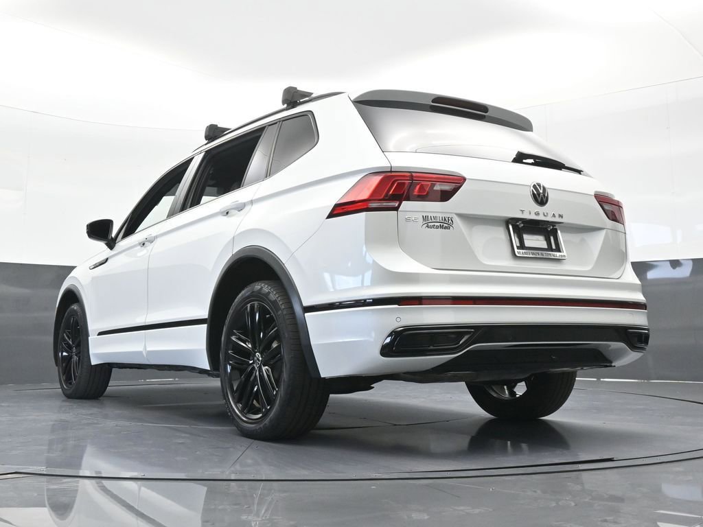 Used 2022 Volkswagen Tiguan SE R-Line image 56