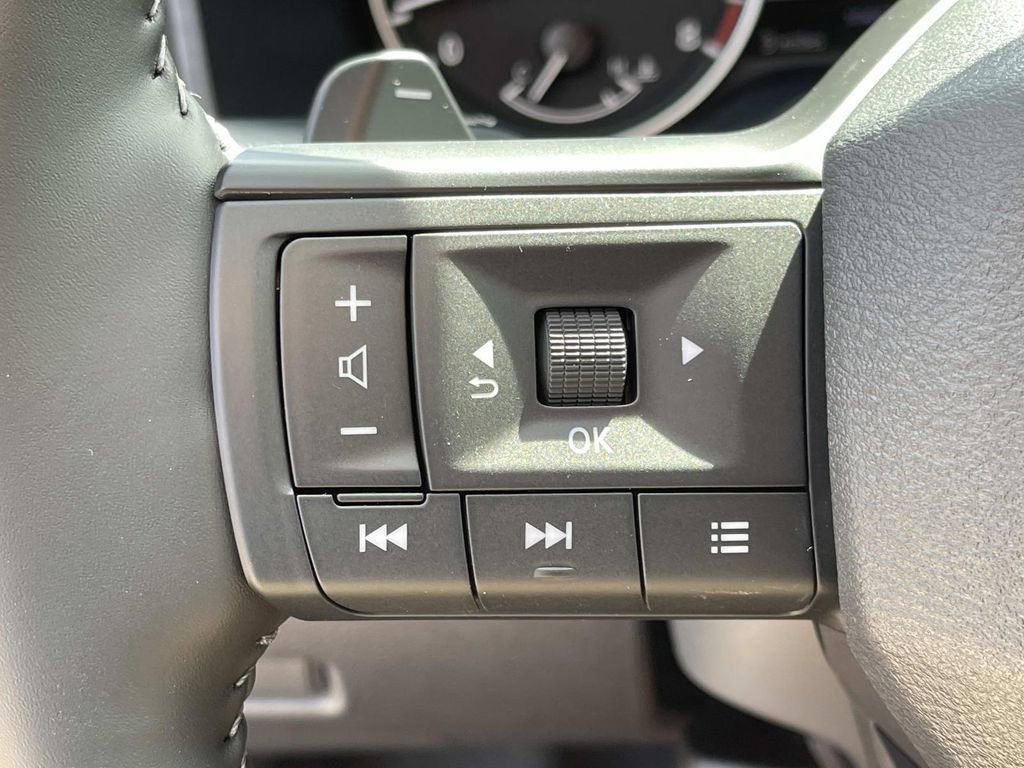 New 2026 Nissan Rogue SV FWD image 32