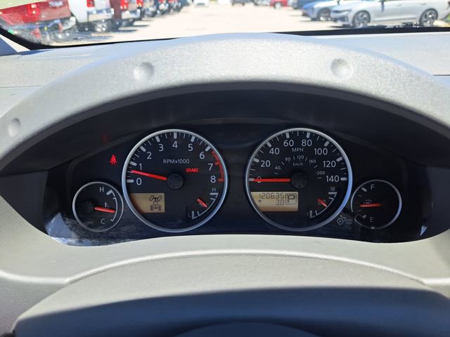 Used 2016 Nissan Frontier SL w/ Moonroof Package AWD/4WD image 17