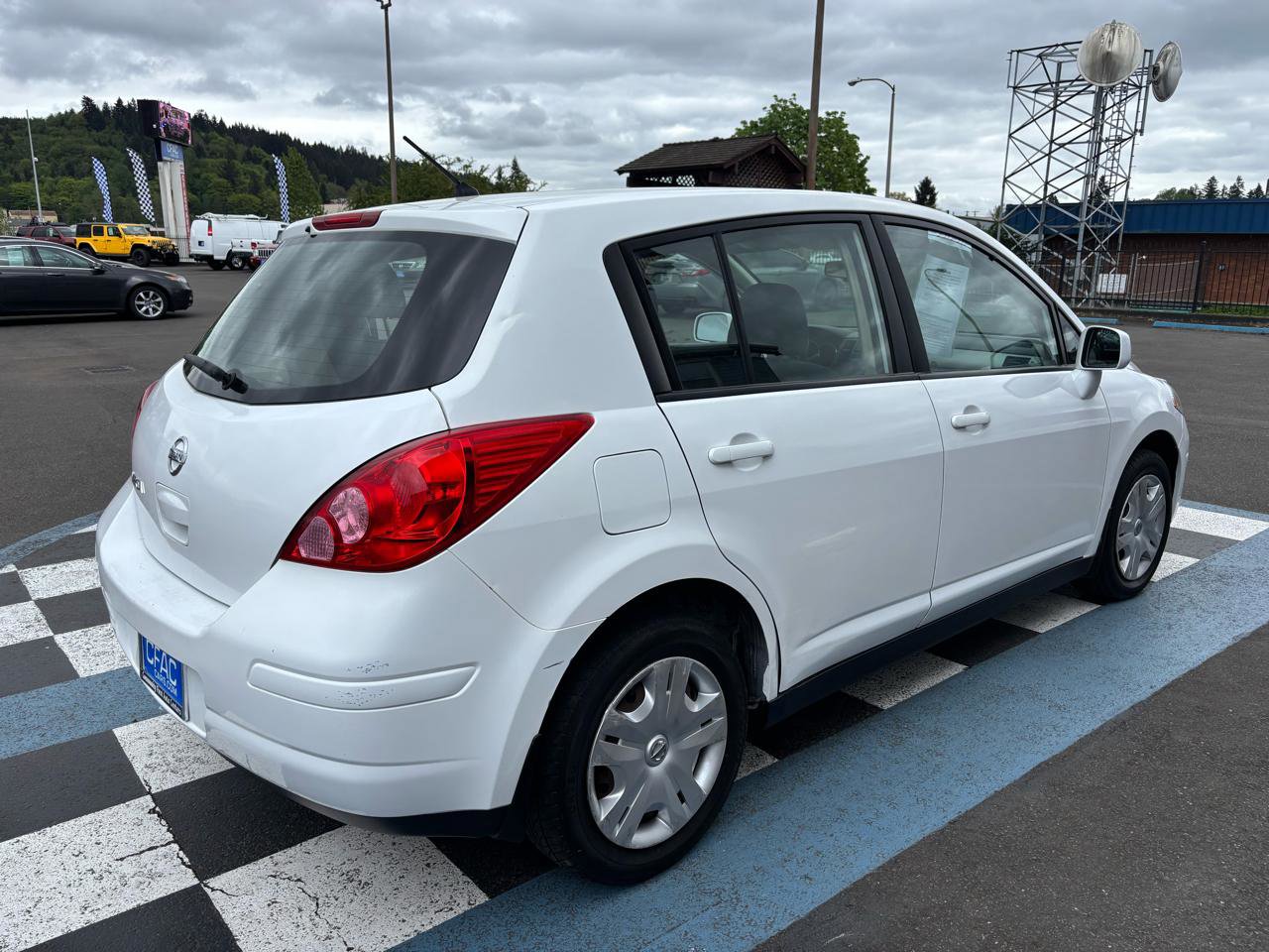 Used 2011 Nissan Versa 1.8 S w/ Plus Pkg FWD image 5