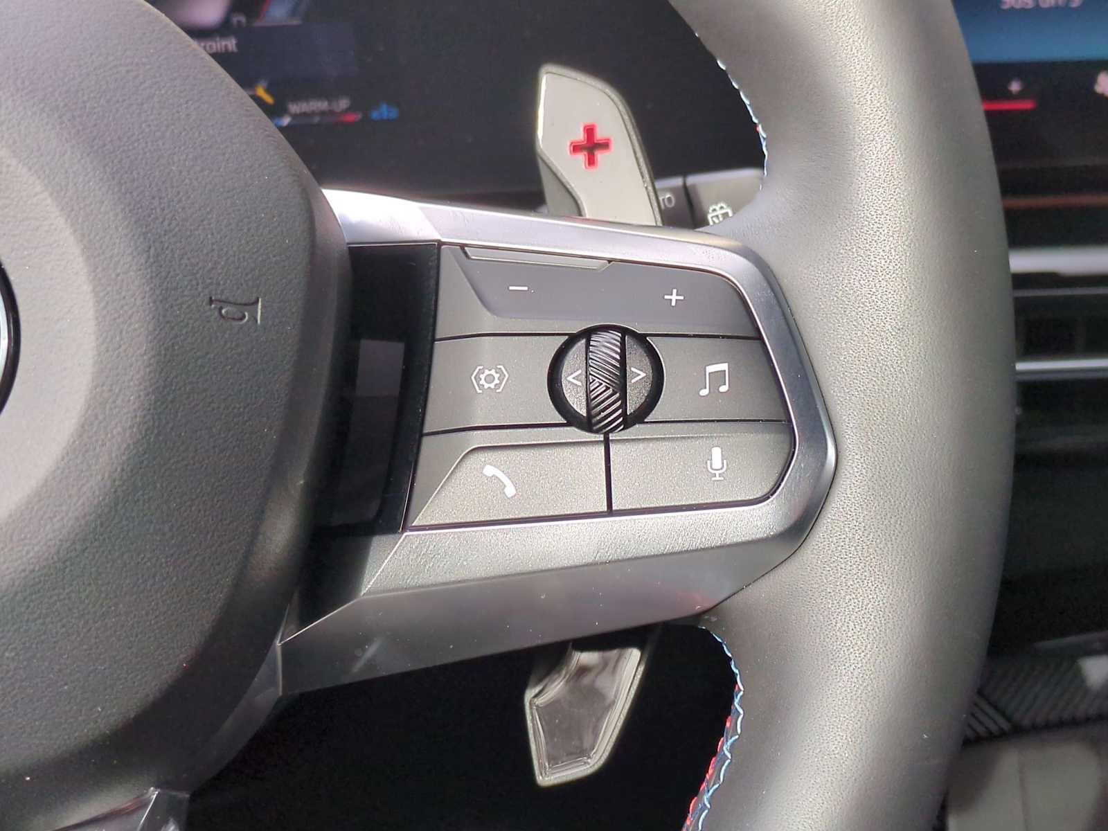 Used 2025 BMW X1 M35i w/ Premium Package image 26