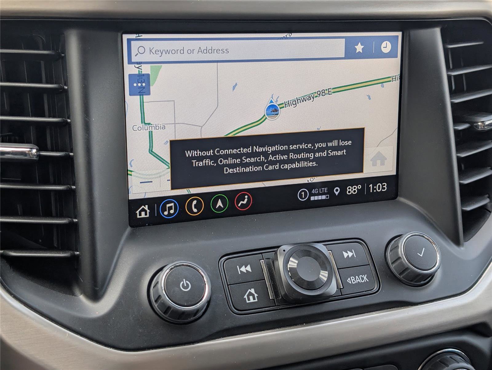 Used 2023 GMC Acadia Denali w/ Denali Ultimate Package FWD image 16