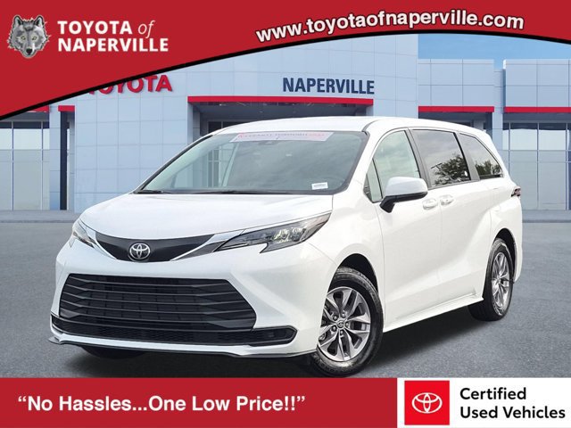 Certified 2026 Toyota Sienna LE FWD image 1